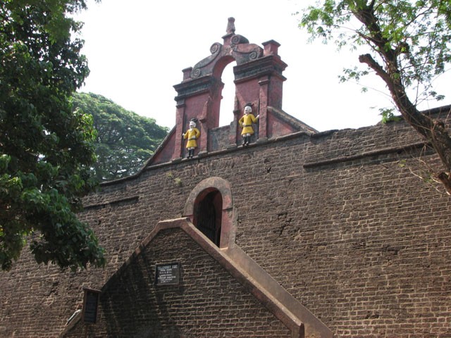 Thalassery Fort: historical monuments of kerala