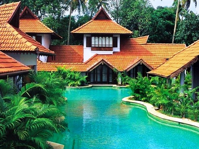 Top 8 Luxury Hotels In Kerala Kerala Backwaters Blog