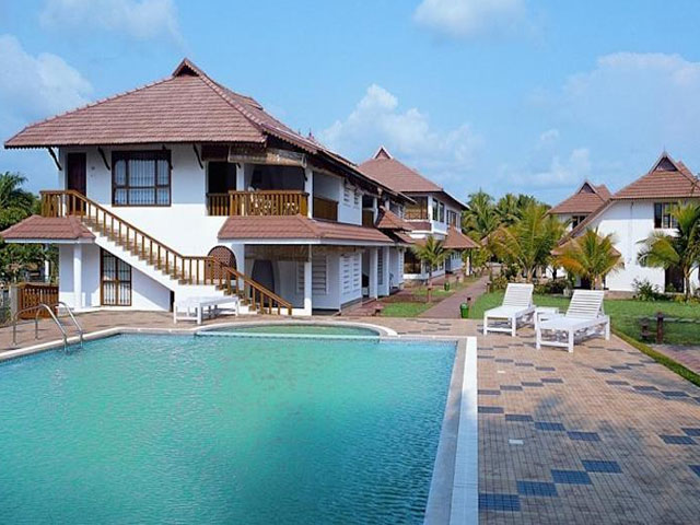 backwater-ripples,-kumarakom