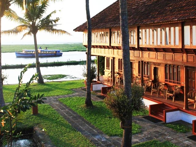 Coconut Lagoon Resort Kumarakom