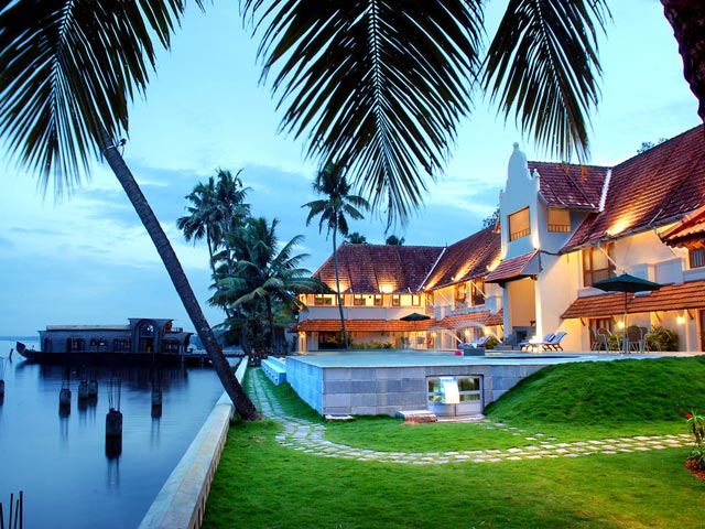 12 Best Honeymoon Resorts in Kerala