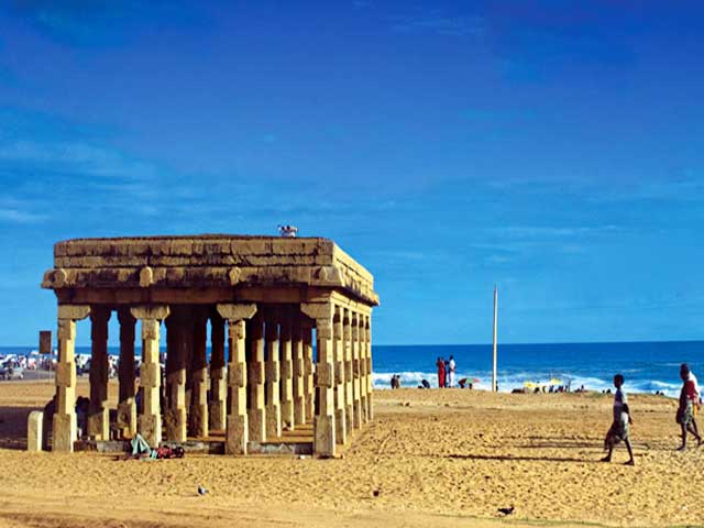 shangumugham-beach