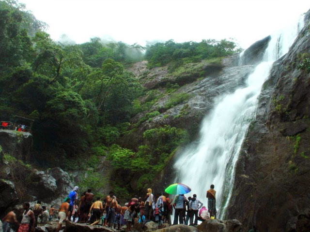 Palaruvi-Waterfalls