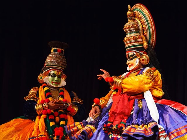 7 Most Famous Traditional Art and Dance Forms of Kerala