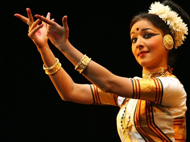 7 Most Famous Traditional Art and Dance Forms of Kerala