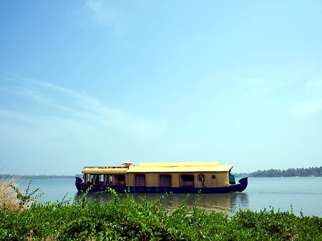 Vembanad Lake : A Guide To This Offbeat Travel Destination