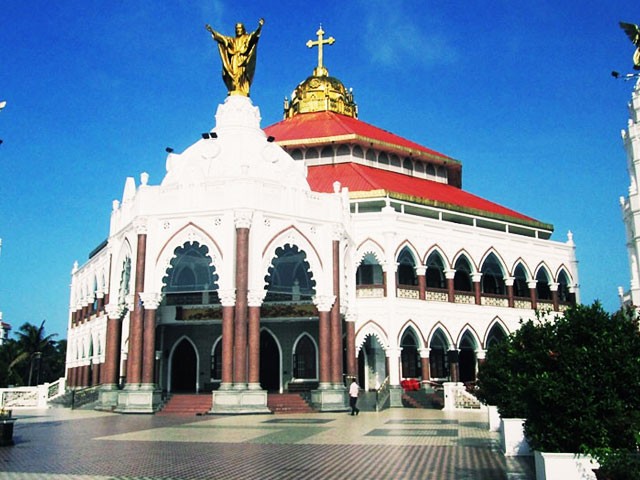 10 Must Visit Churches in Kerala