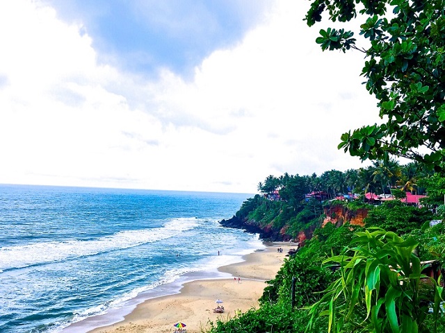 varkala-beach-kerala-India